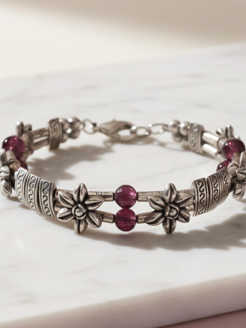 Womens Antique Silver Plated Red Beaded Vintage Design‎ Bracelet